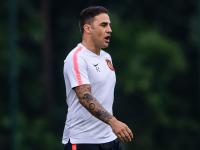 乐鱼网站 -包含亚冠倒计时，切尔西国际比赛日远射贴柱，细节引发关注，球迷炸锅，临场指挥获称赞的词条