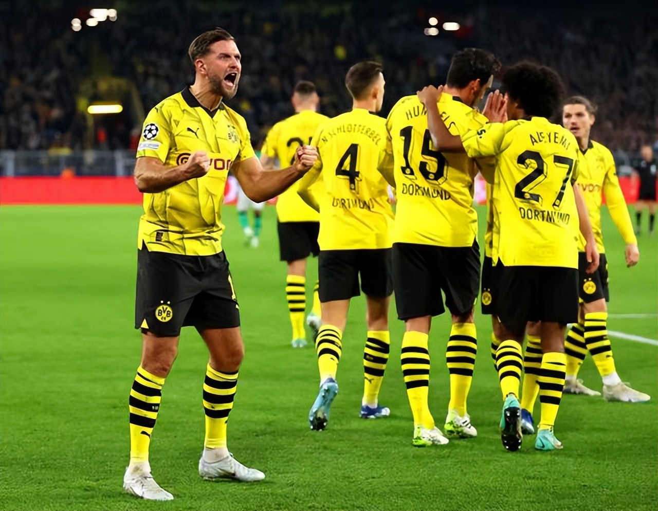 国际比赛日德甲焦点战;勒沃库森防线松动;引发热议;年轻球员得到机会的简单介绍 国际比赛日德甲焦点战;勒沃库森防线松动;引发热议;年轻球员得到机会的简单介绍