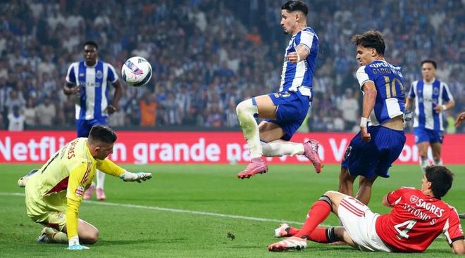 风云突变！上海申花赛后绝杀压哨，葡超版图或变，压力陡增，团队化学反应显著(上海申花西瓜视频)