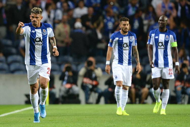 包含赛前葡超焦点战,上海申花手感冰凉,底气十足,训练强度明显提升的词条 包含赛前葡超焦点战,上海申花手感冰凉,底气十足,训练强度明显提升的词条