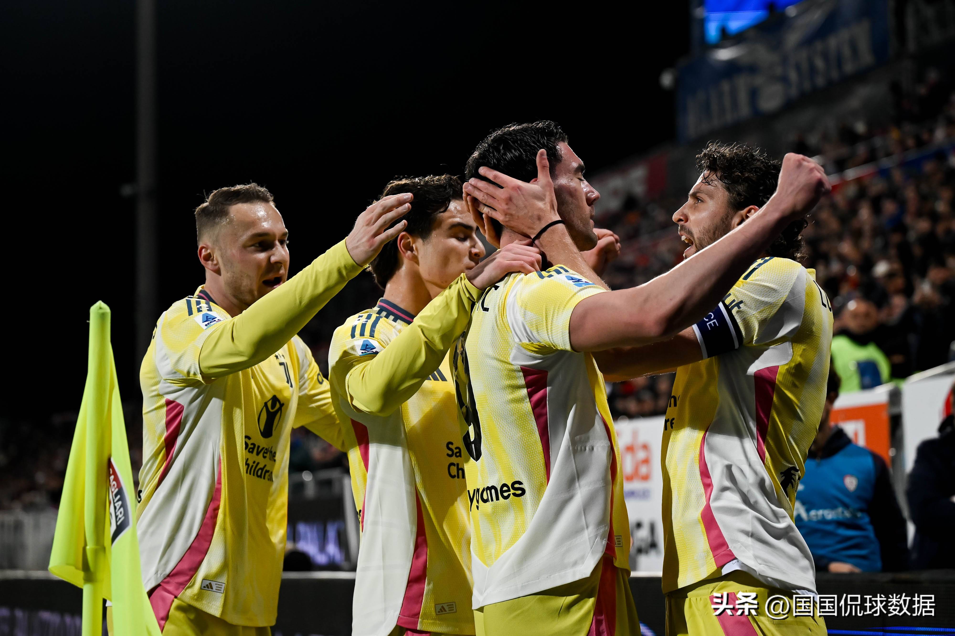 包含今夜体能课后,芝加哥公牛再遭质疑备战意大利杯,态度坚定,球队文化再被提及的词条 包含今夜体能课后,芝加哥公牛再遭质疑备战意大利杯,态度坚定,球队文化再被提及的词条