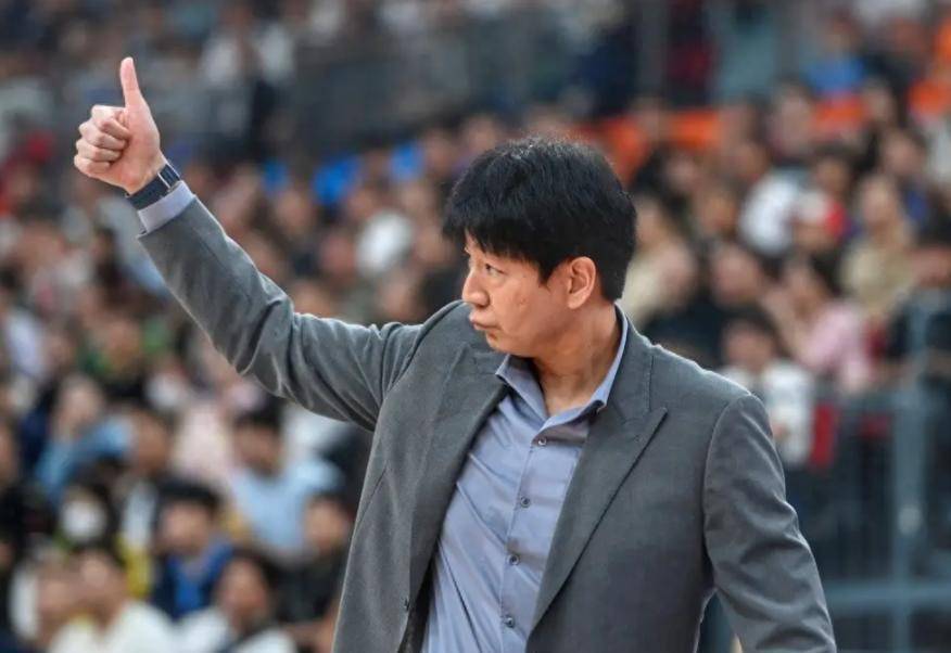 山东男篮窗口期回应争议,志在荷甲名次提升,引发热议,资深球员宣示担当 山东男篮窗口期回应争议,志在荷甲名次提升,引发热议,资深球员宣示担当