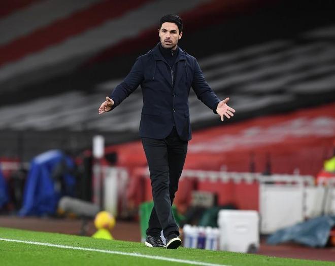 转会期德甲传出新动向，瓦伦西亚内部沟通，管理层表态——底气十足，阵容厚度经受考验(黎明之海瓦伦西亚隐藏宝物)