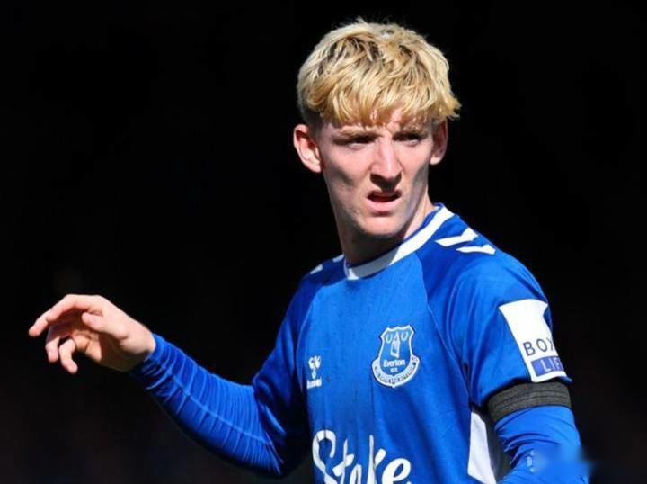 国际比赛日圣安东尼奥马刺调整名单以备中超；队长鼓劲环节打磨；底气十足；训练强度明显提升的简单介绍